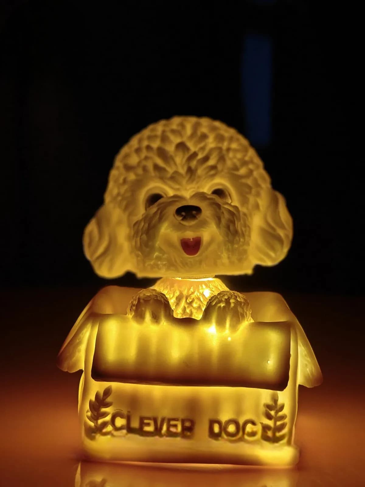 “Clever Dog” Night Light: Your Loyal Companion for Cozy Nights