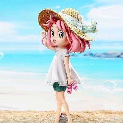 Mystery Figure (Supplier Title Missing)