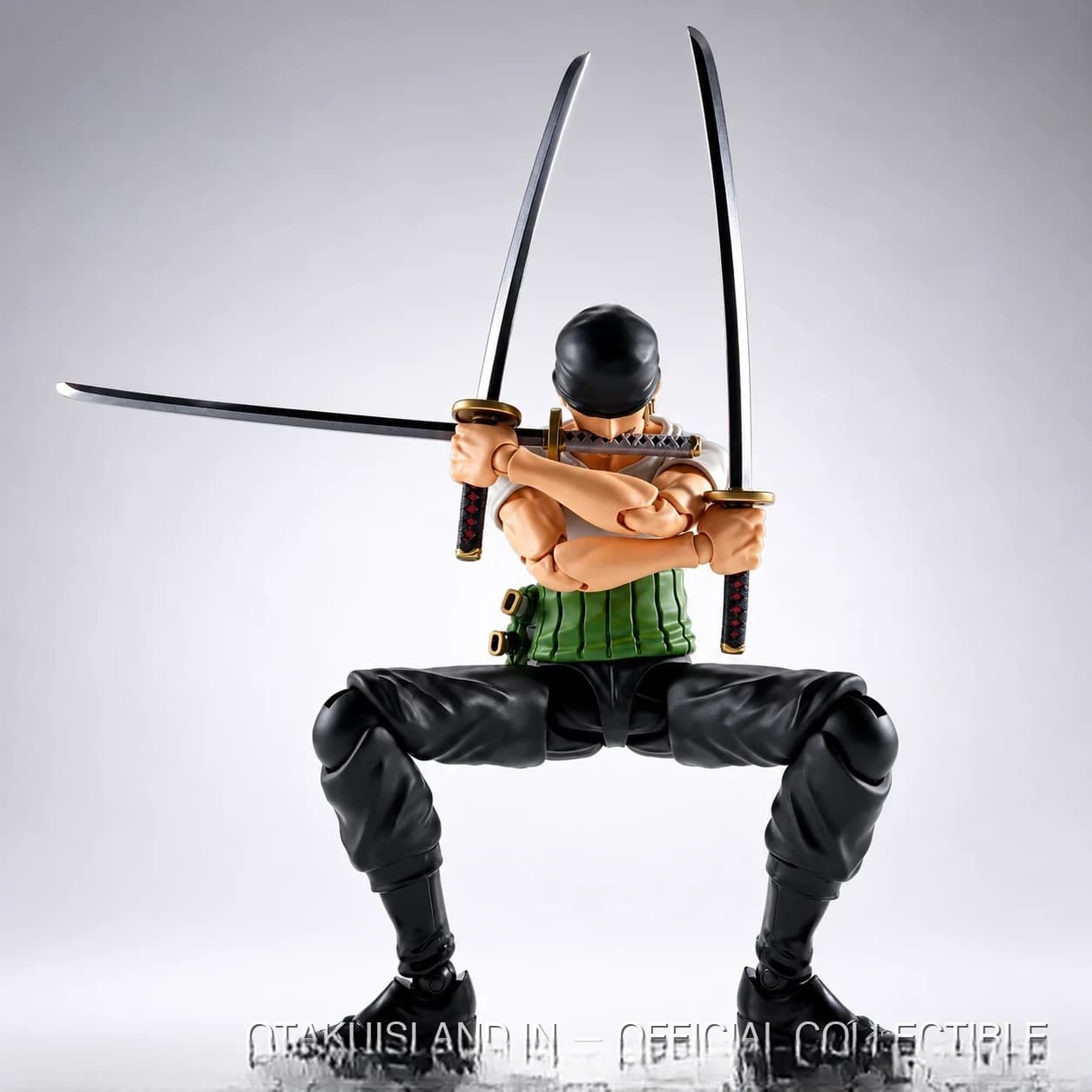 S.H. Figuarts Roronoa Zoro Romance Dawn Figure