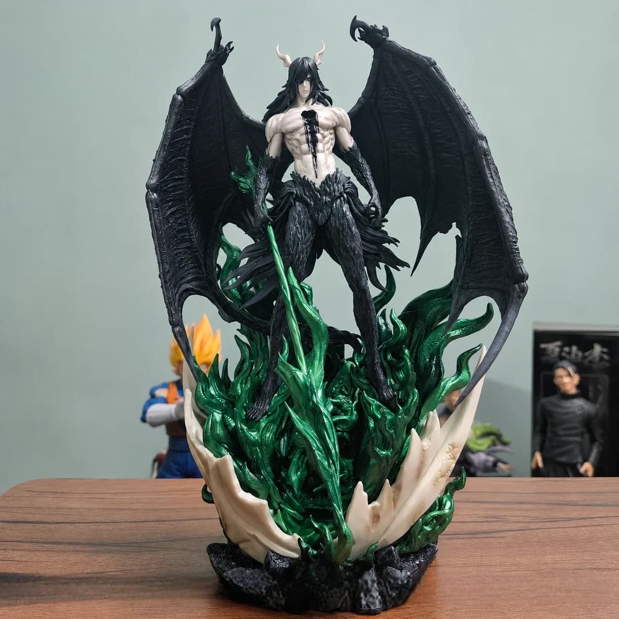 Ulquiorra Cifer Collectible Figure | Bleach Anime Statue